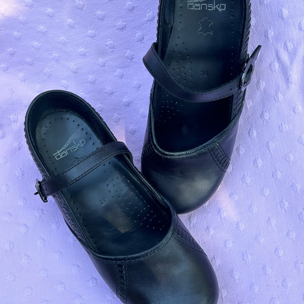 Dansko Ladies Babydoll Size 39